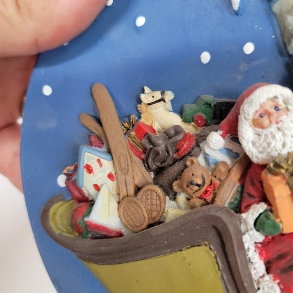 Vintage “A Christmas Remembered” Hand Painted DecorativePlate and stand 1997 - Picture 14 of 16